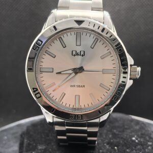 Reloj de pulsera de cuarzo Q&Q