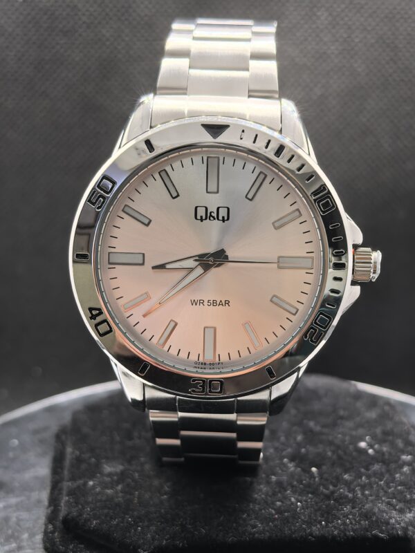 Reloj de pulsera de cuarzo Q&Q