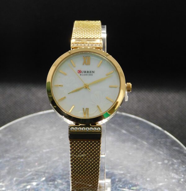 Reloj Mujer Curren Malla Color Gold