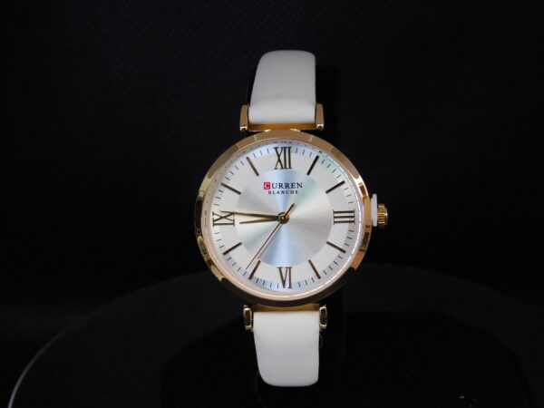 Reloj Mujer Curren Cuero Color Blanco