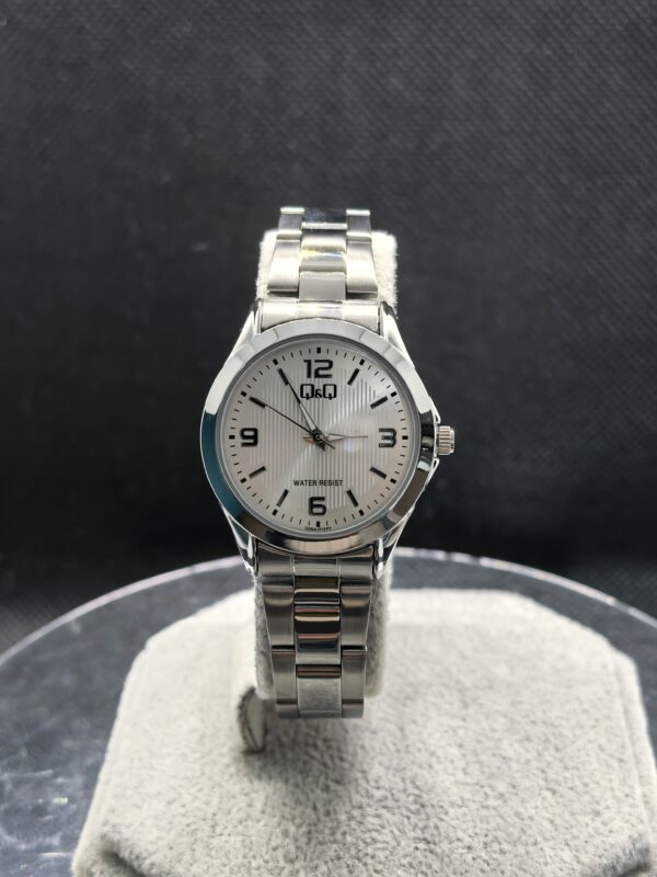 Reloj Q&Q femenino Silver