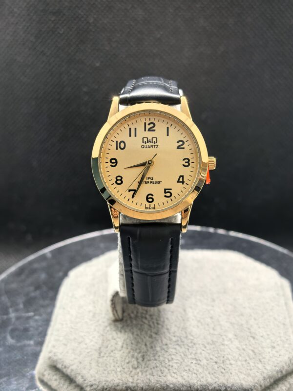 Reloj Q&Q Cuero femenino dorado